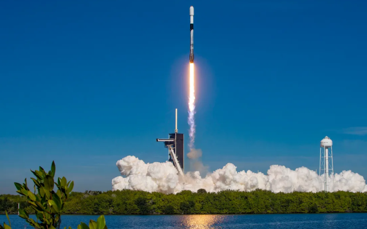 SpaceX 专注于国防的 Starshield 卫星互联网业务获得第一份合同